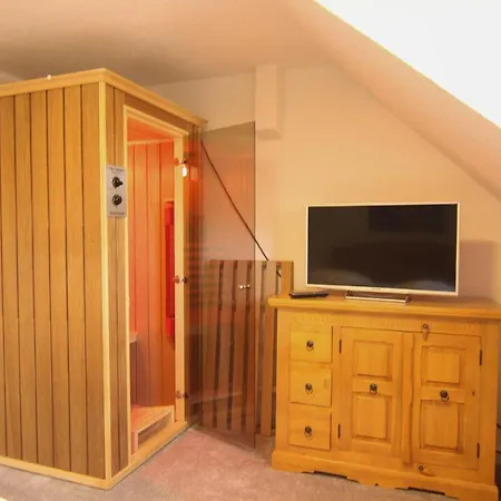 ゲストハウス Kapitaenshaus-lassen-zimmer-rosenhaus ヴェスターラント