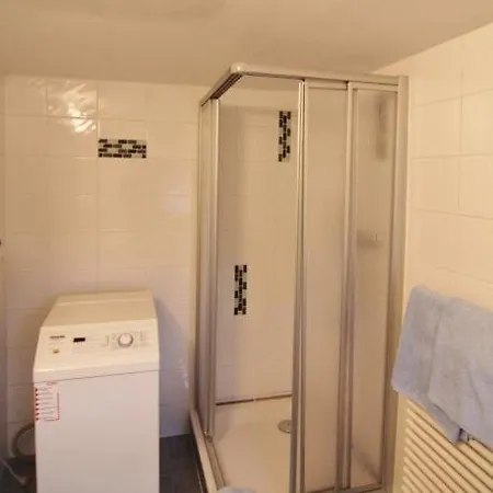 Kapitaenshaus-lassen-zimmer-rosenhaus בית הארחה ווסטרלנד